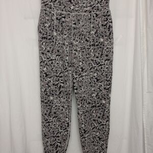 Athleta Salutation Textured Jogger Size M Gray Black Print